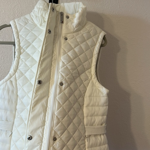 Tommy Hilfiger Women’s Quilted Vest - Picture 6 of 11